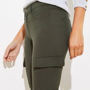 LOFT Pants & Jumpsuits - LOFT Women's NWT 5 Pocket Sateen Cargo Leggings LOFT Pants & Jumpsuits - LOFT Women's NWT 5 Pocket Sateen Cargo Leggings